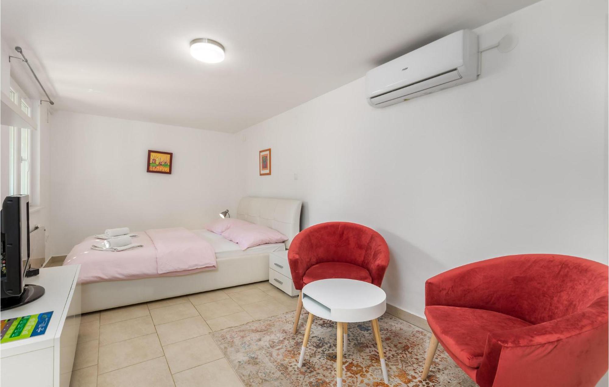 Nice Home In Krk With Kitchen Krk Town Extérieur photo